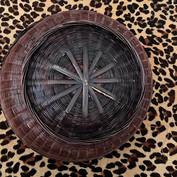 EXCELLENT CONDITION! Vintage Chinese Sewing Basket - Picture 5 of 6